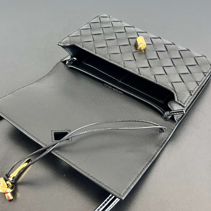 BV ショルダーバッグ レザー ハンドバッグ アンディアーモ 19×13×2cm