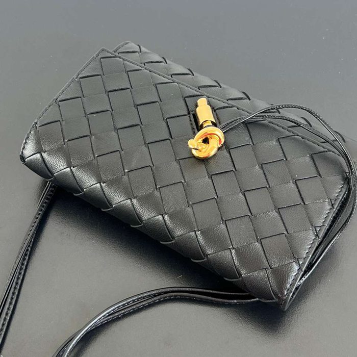 BV ショルダーバッグ レザー ハンドバッグ アンディアーモ 19×13×2cm