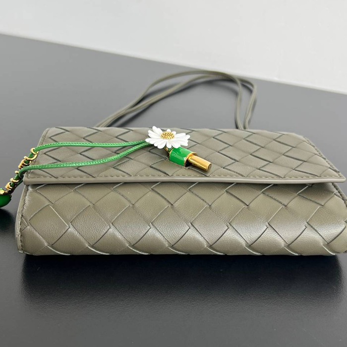 BV ショルダーバッグ レザー ハンドバッグ アンディアーモ 19×13×2cm