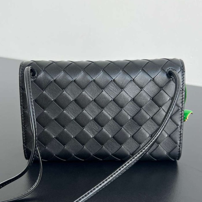 BV ショルダーバッグ レザー ハンドバッグ アンディアーモ 19×13×2cm