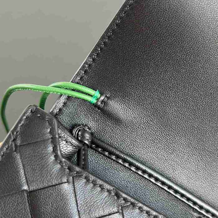 BV ショルダーバッグ レザー ハンドバッグ アンディアーモ 19×13×2cm