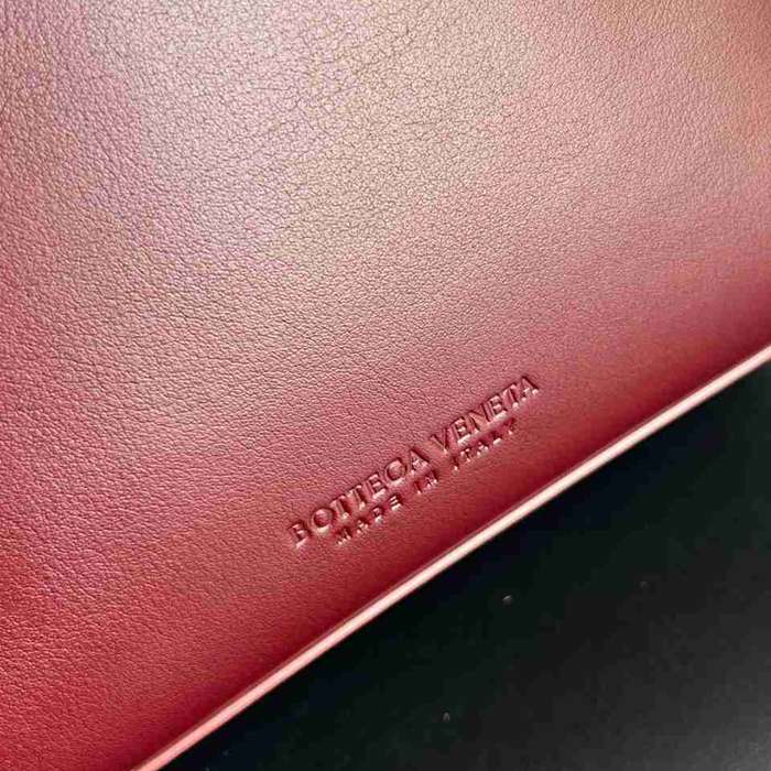 BV ショルダーバッグ レザー ハンドバッグ アンディアーモ 34×24×12cm