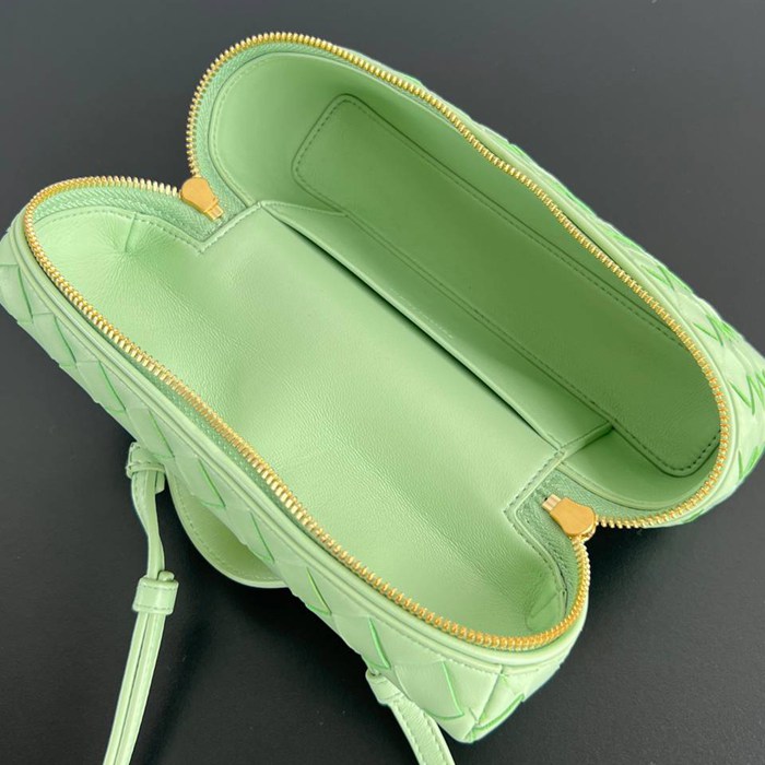 BV ショルダーバッグ レザー ポーチ 化粧ポーチ 22×12.5×5cm