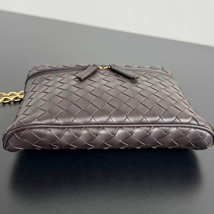 BV ショルダーバッグ レザー ポーチ 化粧ポーチ 19×14×3cm