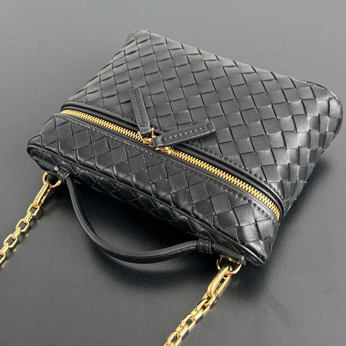 BV ショルダーバッグ レザー ポーチ 化粧ポーチ 19×14×3cm