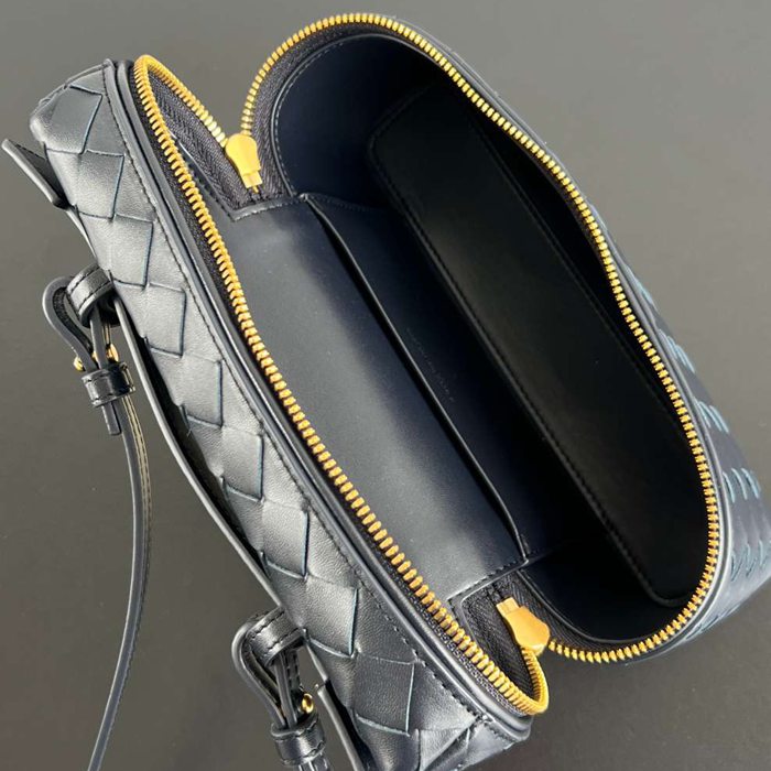 BV ショルダーバッグ レザー ポーチ 化粧ポーチ 22×12.5×5cm