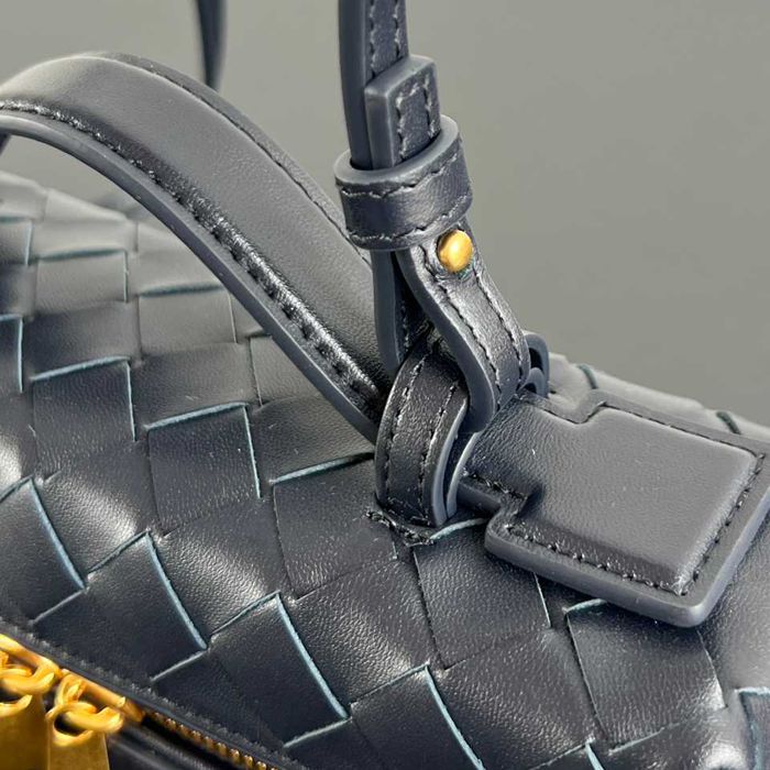 BV ショルダーバッグ レザー ポーチ 化粧ポーチ 22×12.5×5cm