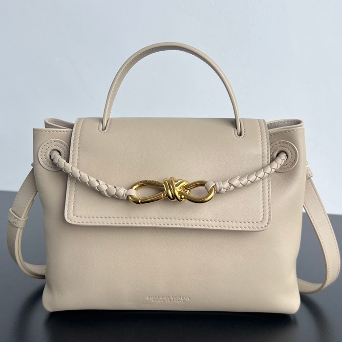 BV ショルダーバッグ レザー ハンドバッグ チャオチャオ 26×19×10.5cm BV ショルダーバッグ レザー ハンドバッグ チャオチャオ 26×19×10.5cm