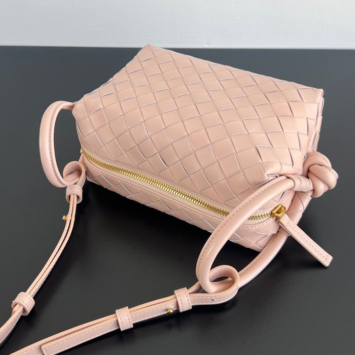 BV ショルダーバッグ レザー ハンドバッグ ループ 19×12×9cm