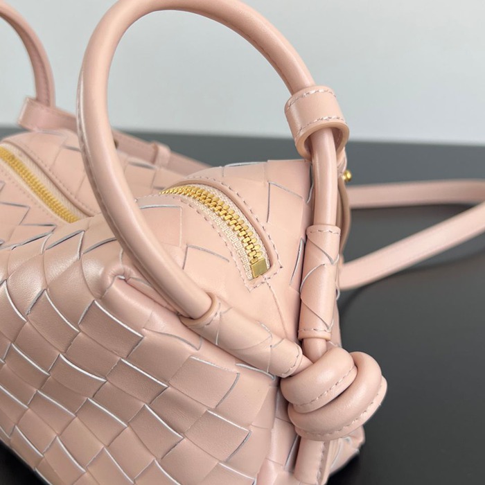 BV ショルダーバッグ レザー ハンドバッグ ループ 19×12×9cm