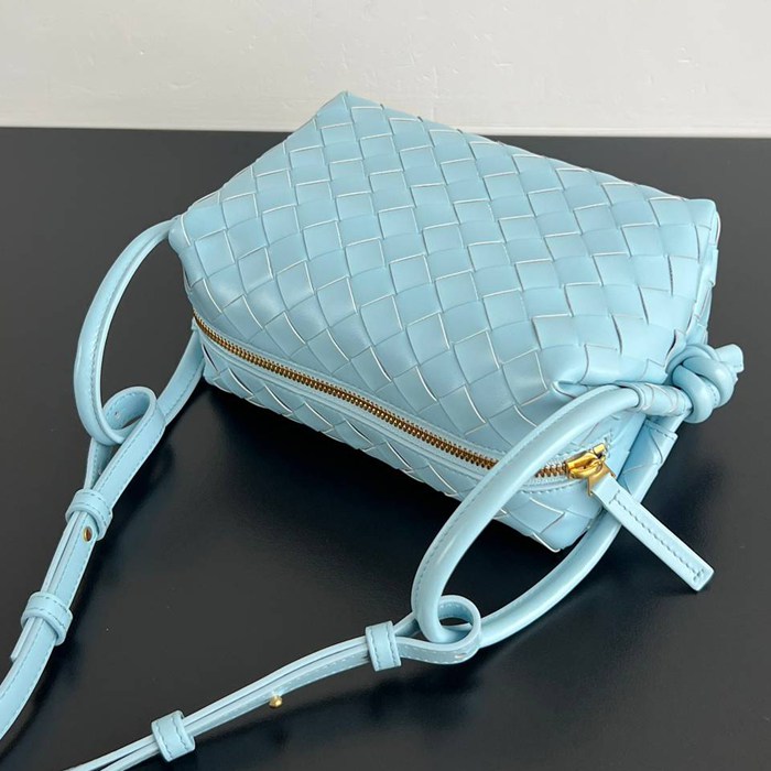 BV ショルダーバッグ レザー ハンドバッグ ループ 19×12×9cm