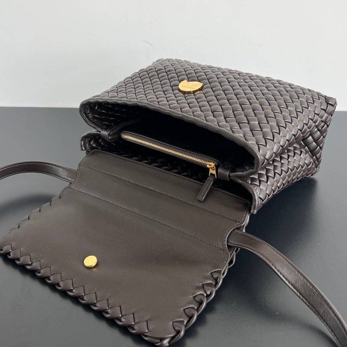 BV ショルダーバッグ レザー ハンドバッグ パッティ 19×26×11cm