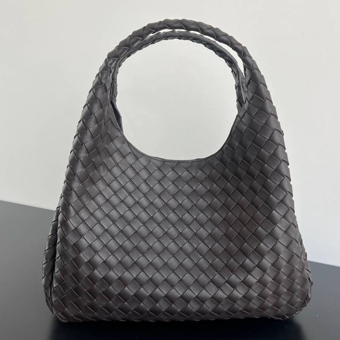 BV ショルダーバッグ レザー ハンドバッグ カンパーナ 39×25×18.5cm BV ショルダーバッグ レザー ハンドバッグ カンパーナ 39×25×18.5cm