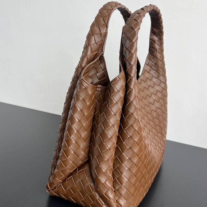 BV ショルダーバッグ レザー ハンドバッグ カンパーナ 39×25×18.5cm