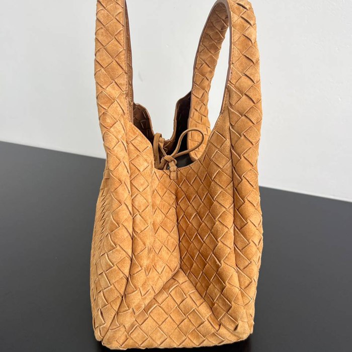 BV ショルダーバッグ スエード ハンドバッグ カンパーナ 33×20×16.5cm