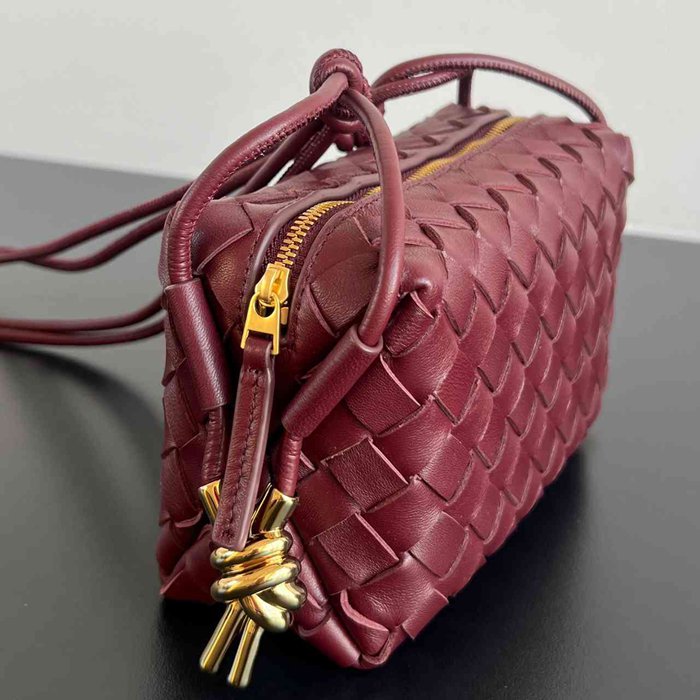 BV ショルダーバッグ レザー ハンドバッグ ループ 17×11×6cm