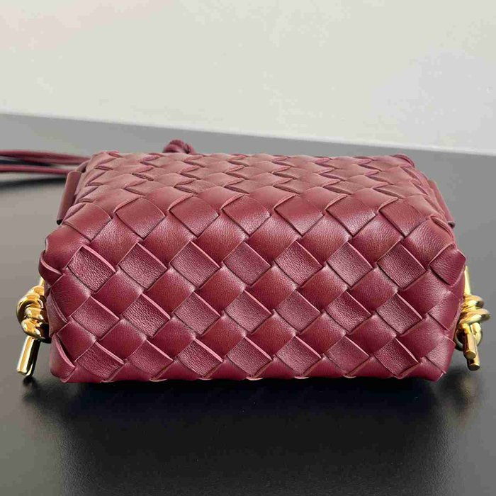 BV ショルダーバッグ レザー ハンドバッグ ループ 17×11×6cm