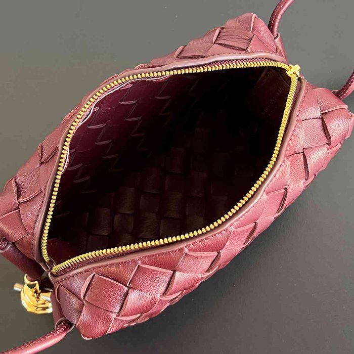 BV ショルダーバッグ レザー ハンドバッグ ループ 17×11×6cm