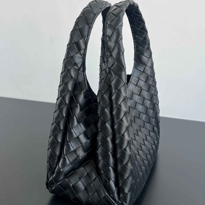 BV ショルダーバッグ レザー ハンドバッグ カンパーナ 28×16×15cm