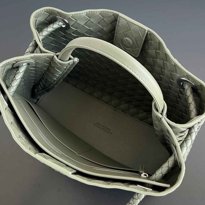 BV ショルダーバッグ レザー ハンドバッグ アンディアーモ 32.5×24×12cm