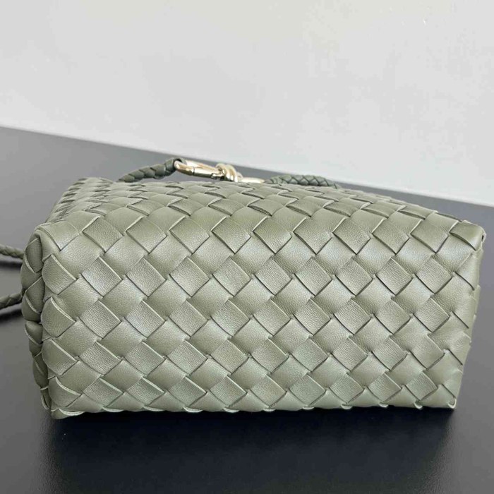 BV ショルダーバッグ レザー ハンドバッグ アンディアーモ 25×22×10.5cm