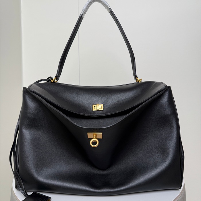 バレンシアガ ショルダーバッグ ロデオ 40×30×13cm バレンシアガ ショルダーバッグ ロデオ 40×30×13cm