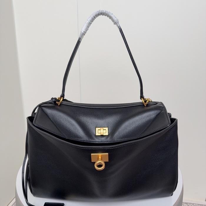 バレンシアガ ショルダーバッグ ロデオ 35×23×11cm バレンシアガ ショルダーバッグ ロデオ 35×23×11cm