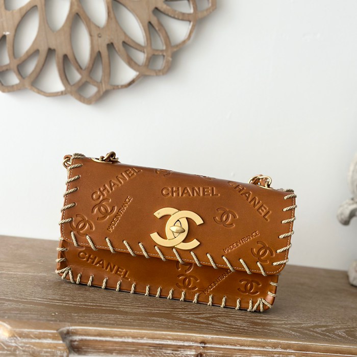 シャネル ショルダーバッグ 25×6×14cm シャネル ショルダーバッグ 25×6×14cm