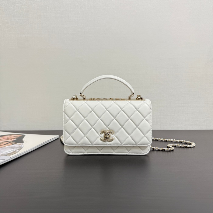 シャネル ショルダーバッグ トレンディCC 18×cm