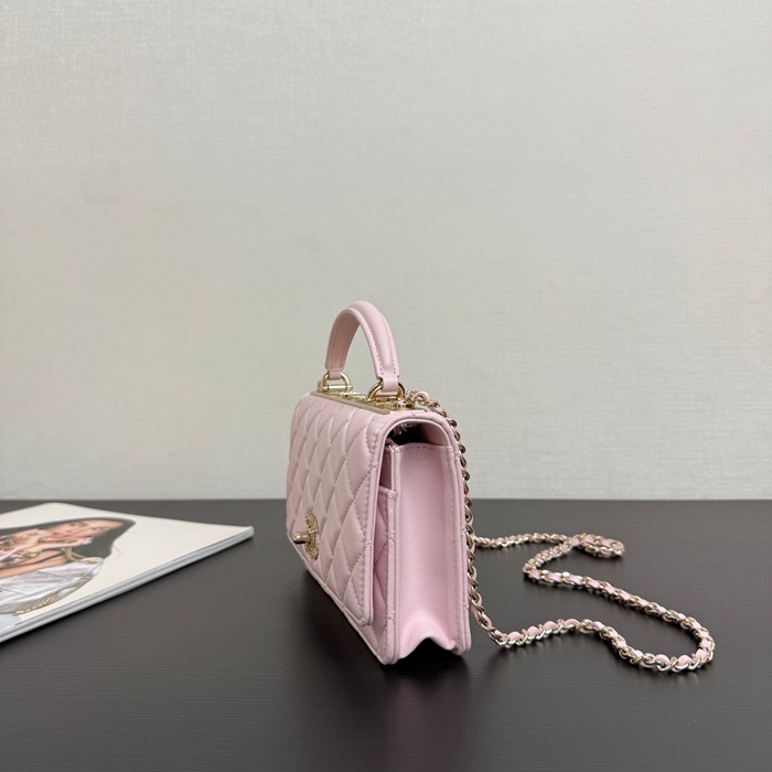 シャネル ショルダーバッグ トレンディCC 18×cm