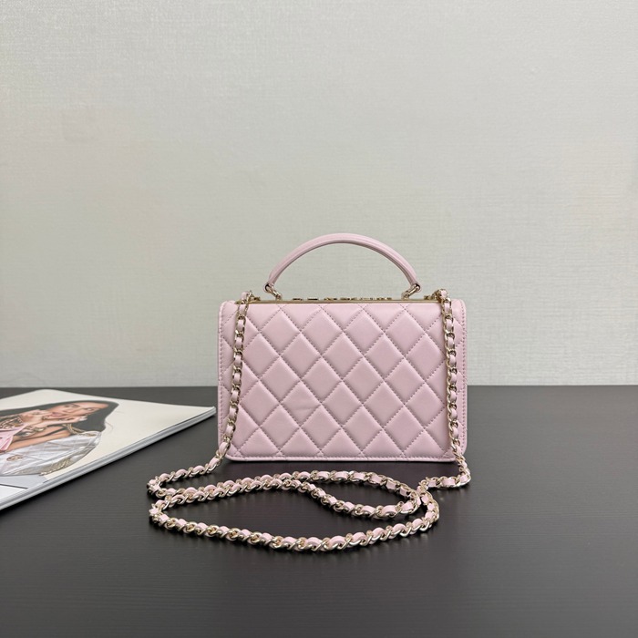 シャネル ショルダーバッグ トレンディCC 18×cm