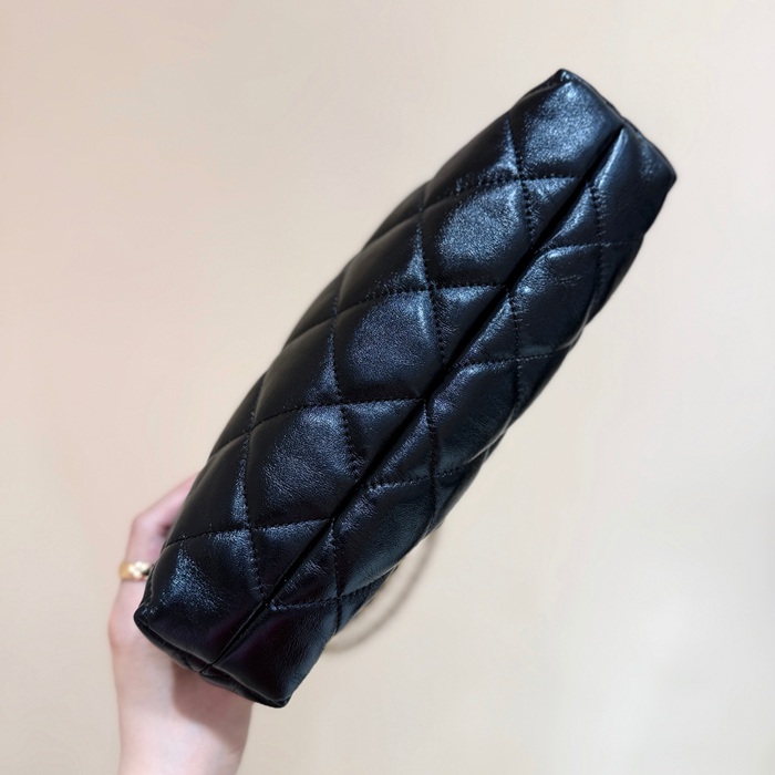 シャネル ショルダーバッグ ホーボー 17×26×8.5cm
