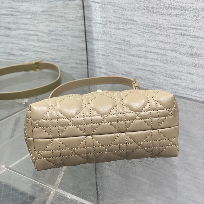 ディオール ショルダーバッグ ジョリー 18.5×8.5×13cm