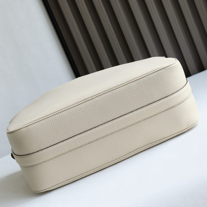 グッチ ショルダーバッグ ハーフホースビット 38×20×15cm