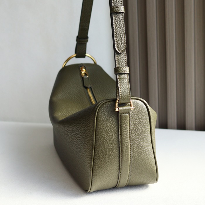 グッチ ショルダーバッグ ハーフホースビット 31.5×17×12cm