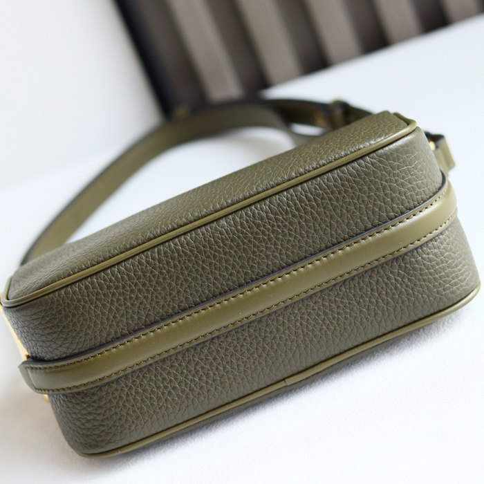 グッチ ショルダーバッグ ハーフホースビット 19×19.5×9cm