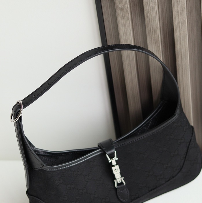 グッチ ショルダーバッグ 27×13×6cm