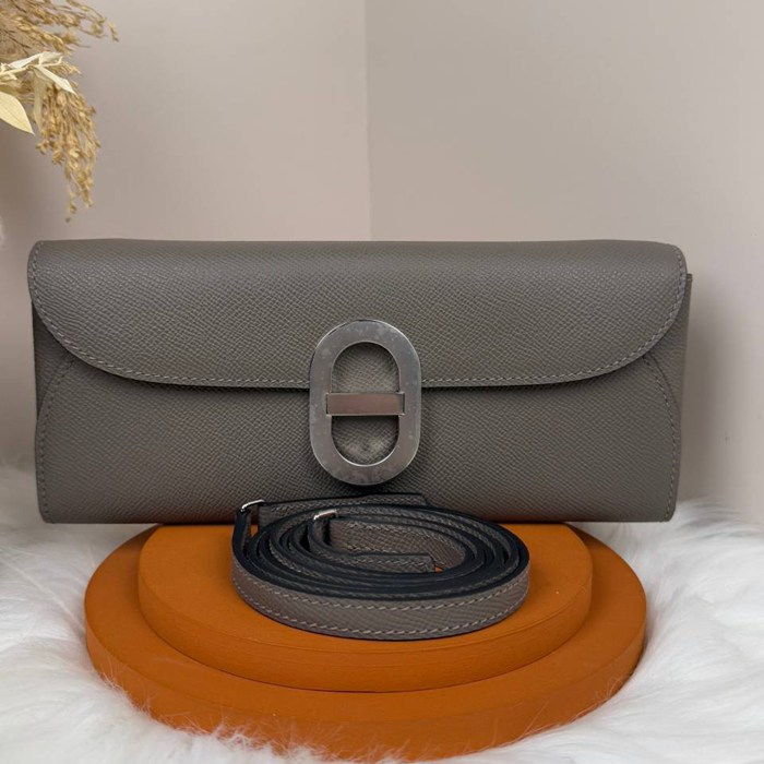 エルメス ショルダーバッグ アンドレ 24×10×2.5cm エルメス ショルダーバッグ アンドレ 24×10×2.5cm