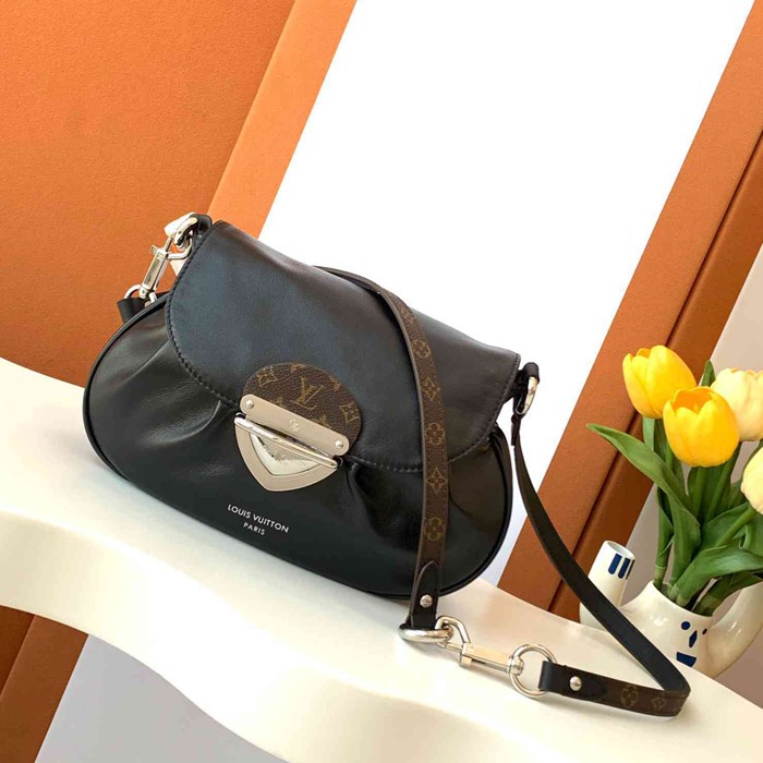 LV ショルダーバッグ サンセットバイブ 27×18×3cm LV ショルダーバッグ サンセットバイブ 27×18×3cm
