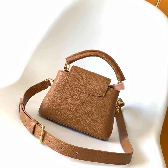 LV ハンドバッグ カプシーヌ 22×12×8cm