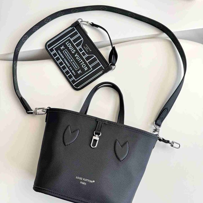 LV ショルダーバッグ トートバッグ ネヴァーフル 26.5×16.5×11cm
