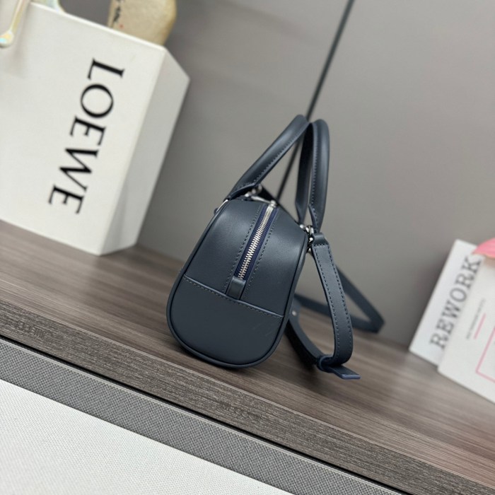ロエベ ショルダーバッグ アマソナ 23×10×11cm