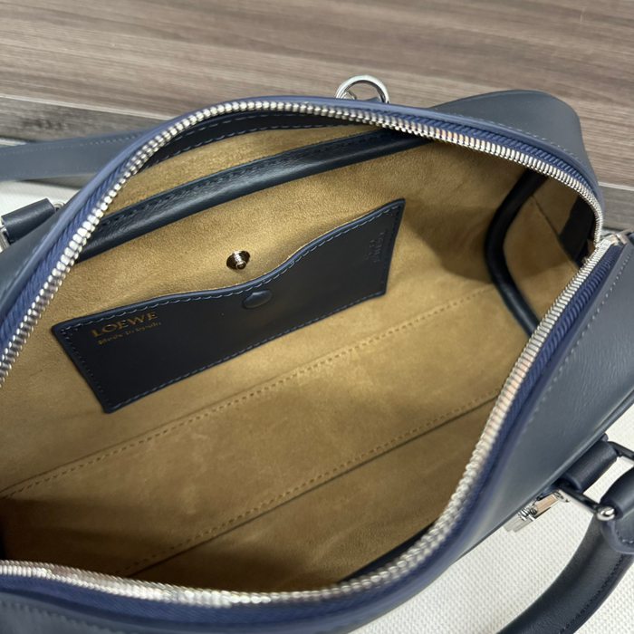 ロエベ ショルダーバッグ アマソナ 23×10×11cm