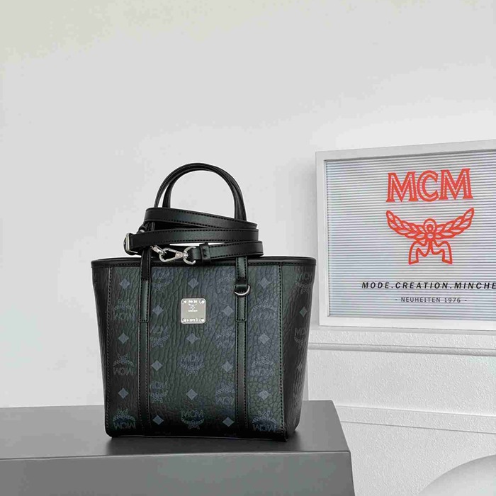 MCM ショルダーバッグ アレン 19×9.5×18.5cm