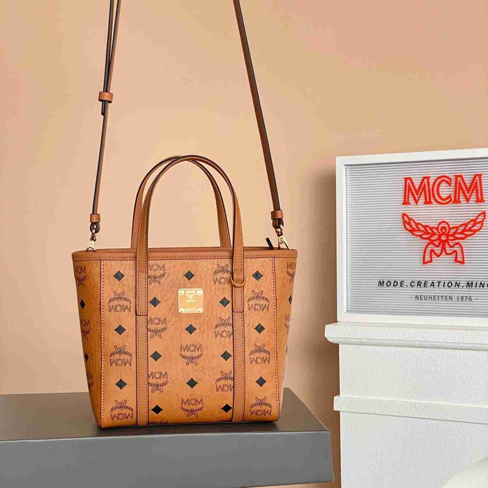 MCM ショルダーバッグ アレン 19×9.5×18.5cm