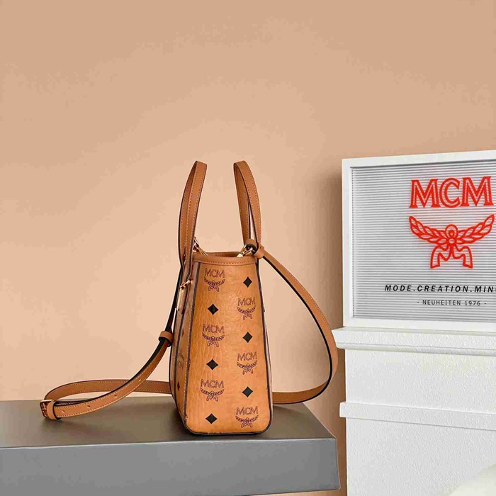 MCM ショルダーバッグ アレン 19×9.5×18.5cm