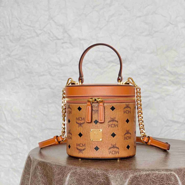 MCM ショルダーバッグ アレン 16×14×16cm