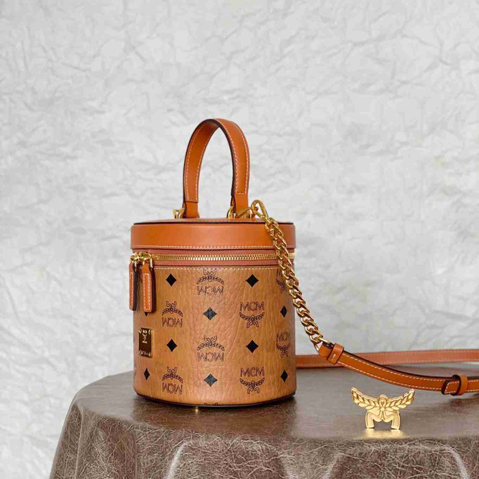 MCM ショルダーバッグ アレン 16×14×16cm