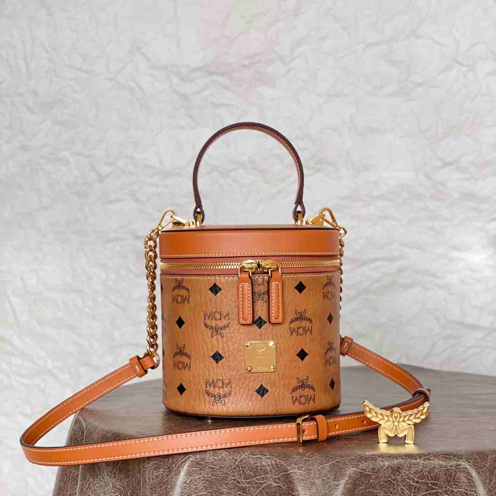 MCM ショルダーバッグ アレン 16×14×16cm