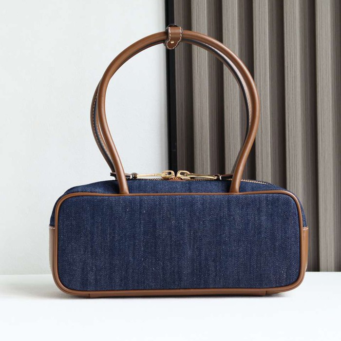 MIUMIU ショルダーバッグ キャンバス ボーリングバッグ 28×12×9cm